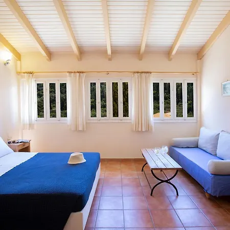 Odyssey Áyios Nikítas