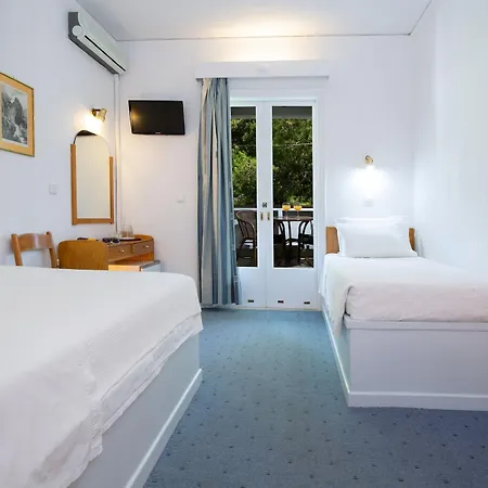 Odyssey Hotel 2*