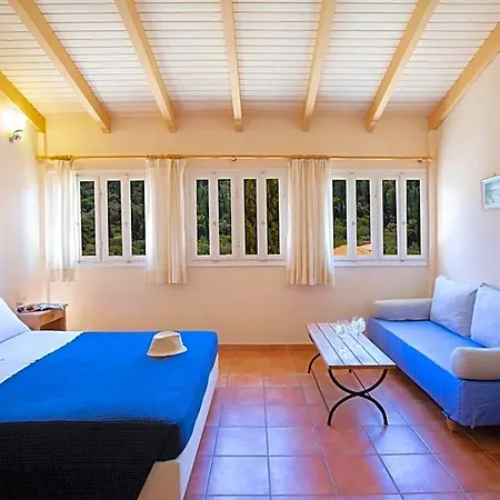 Odyssey Hotel 2*
