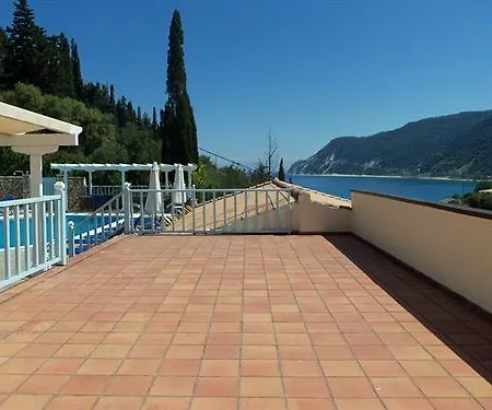 Odyssey Hotel 2*